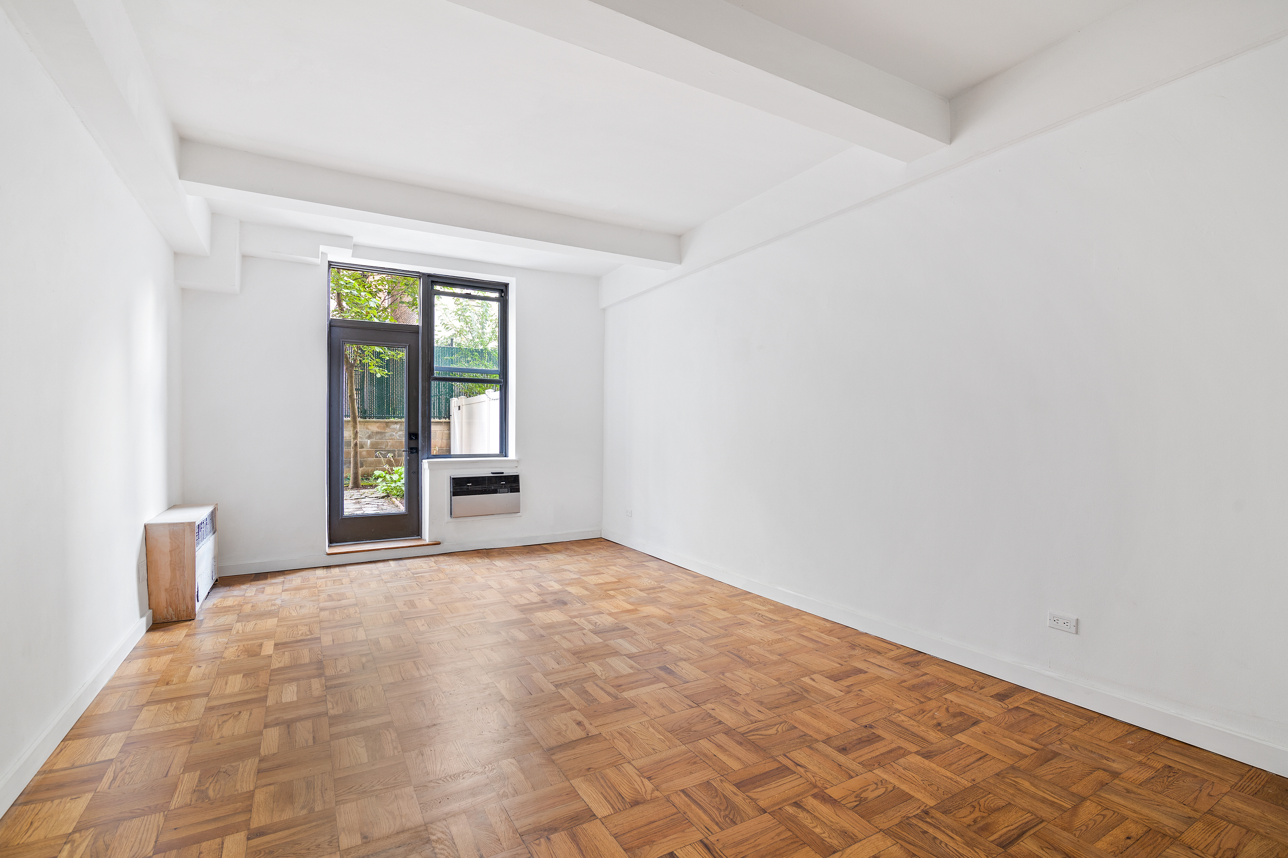 229 East 28th Street, Unit LA Manhattan, NY 10016 - Photo 2 of 17