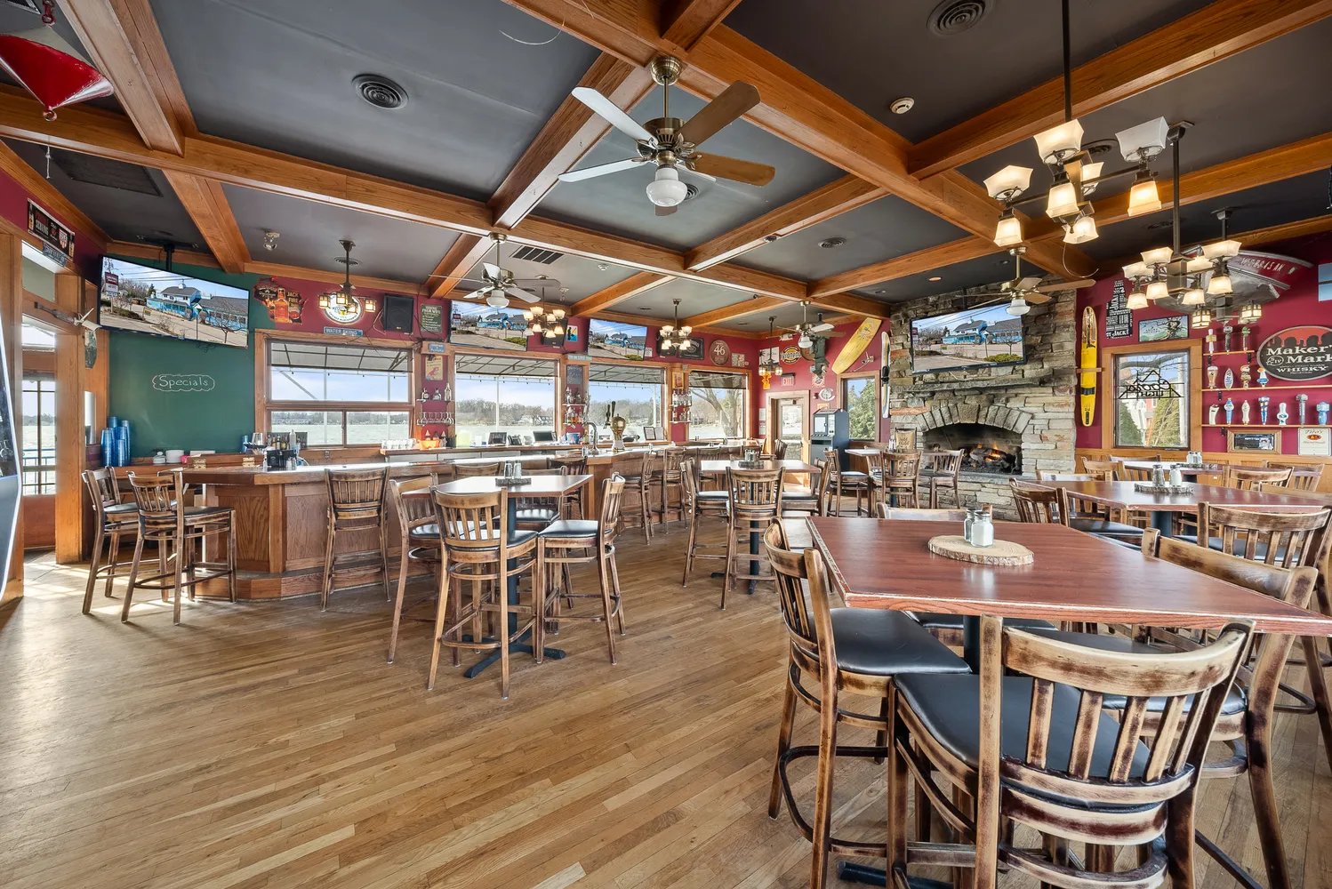 $9,600 | 511 Wilmot Avenue, Twin Lakes, WI 53181