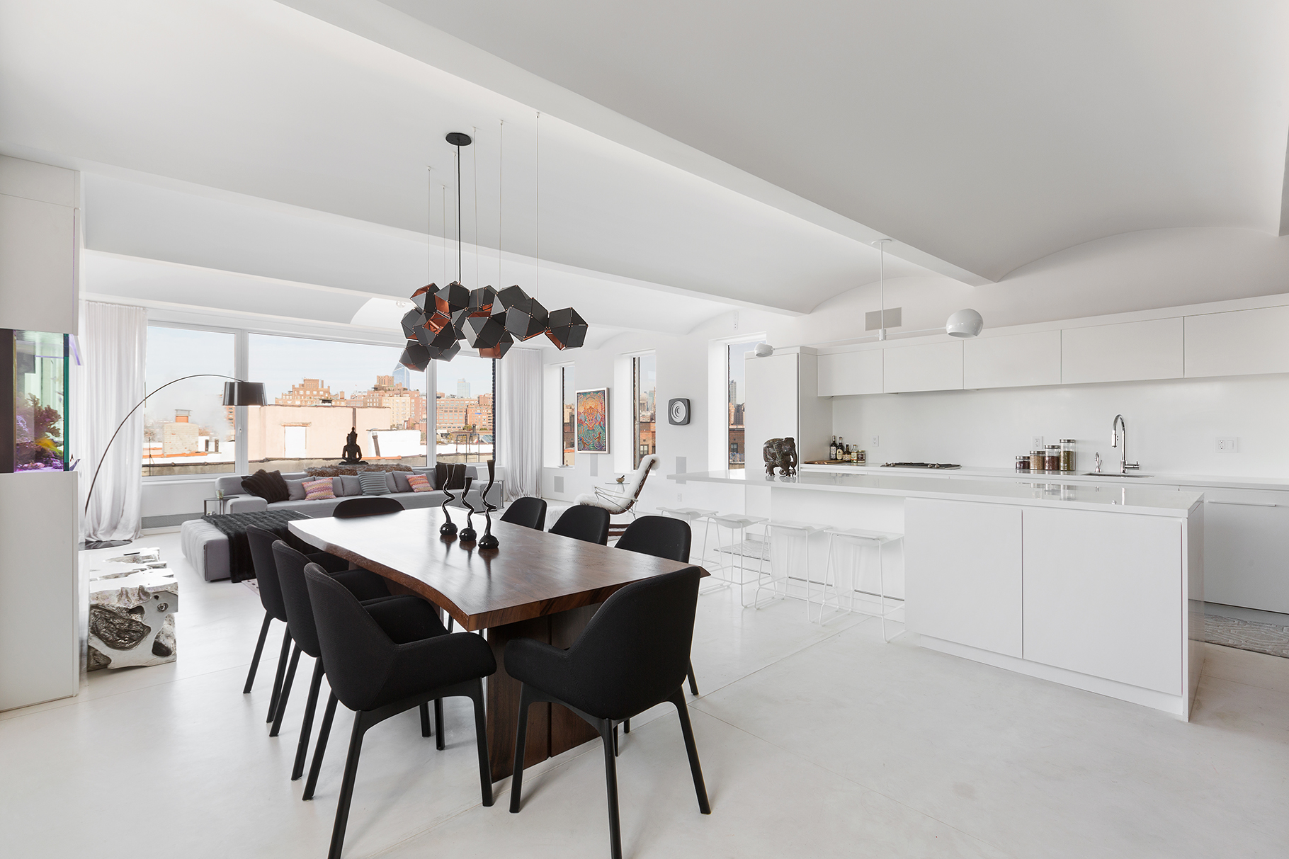 115 Christopher Street, Unit PH Manhattan, NY 10014 - Photo 2 of 8