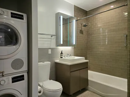 $4,200 | 27-17 42nd Road, Unit 10G | Long Island City