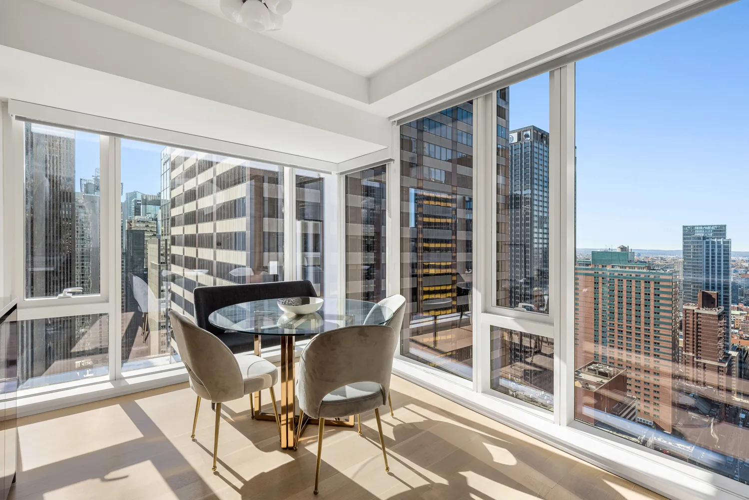 $5,995,000 | 135 West 52nd Street, Unit 40A | Theater District