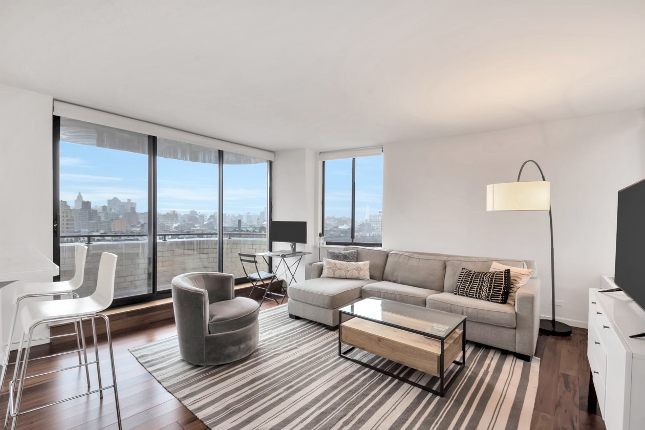 140 Charles Street, Unit 14D Manhattan, NY 10014 - Photo 1 of 6