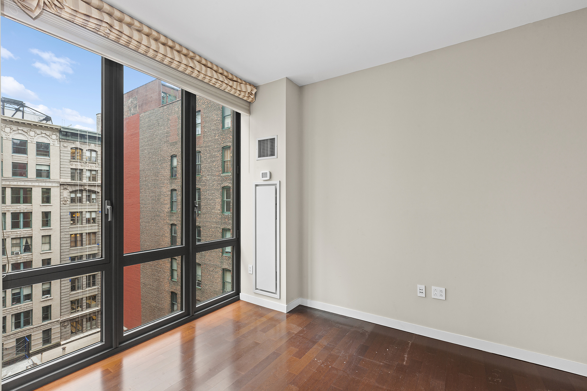 4 West 21st Street, Unit 11A Manhattan, NY 10010 - Photo 6 of 9 a view of front door