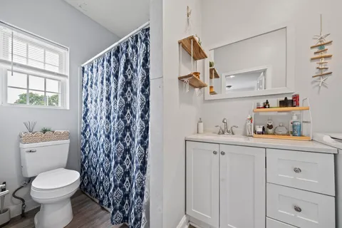 Contact Agent | 202 Commercial Street, Weymouth, MA 02188