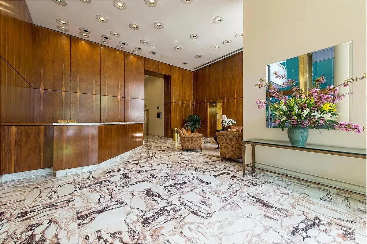 235 East 40th Street, Unit 11G Manhattan, NY 10016 - Photo 17 of 20 a view of a living room