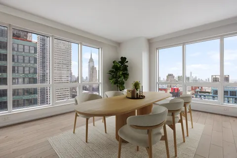 $1,995,000 | 350 West 42nd Street, Unit 37G | Hell's Kitchen