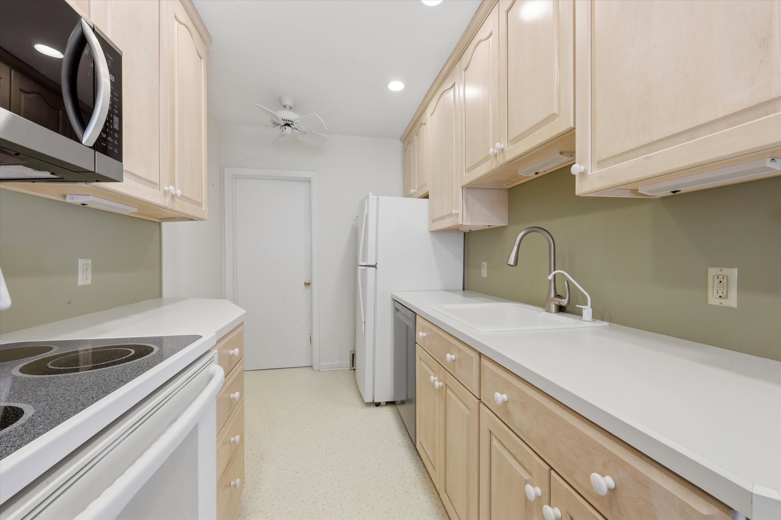 615 Michell Street Ridley Park, PA 19078 - Photo 8 of 29