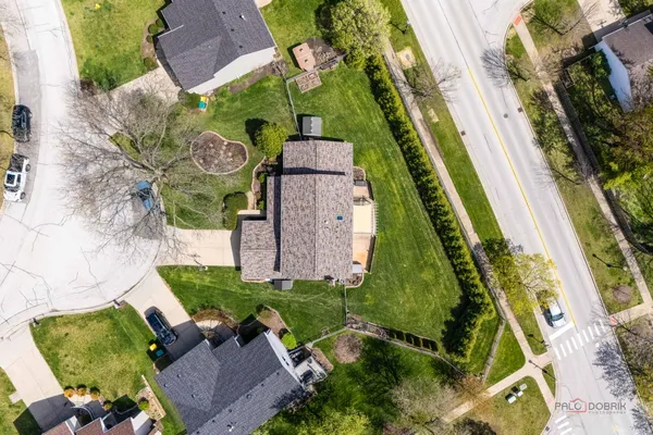 Contact Agent | 117 Annapolis Drive, Vernon Hills, IL 60061