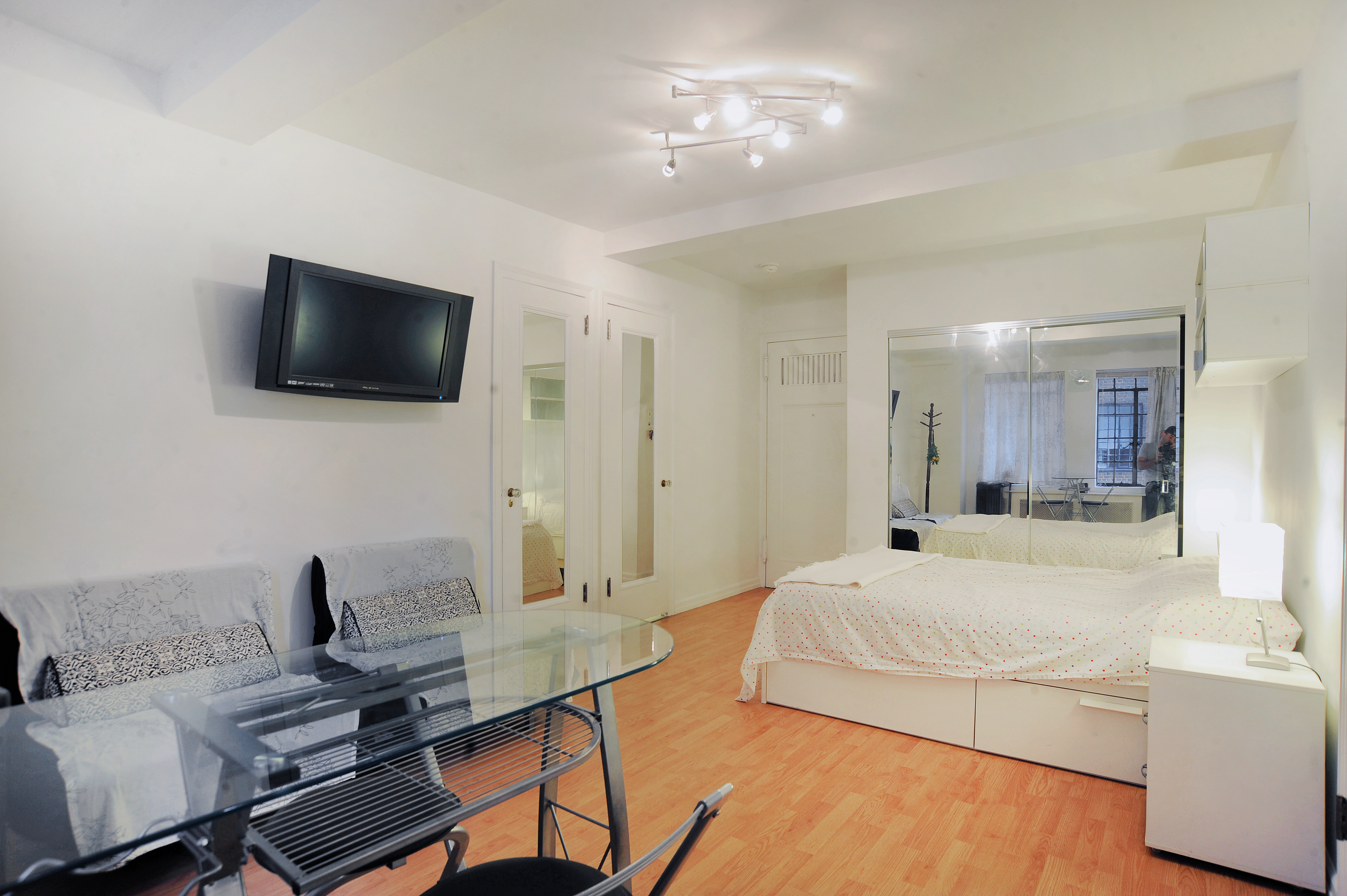 45 Tudor City Place, Unit 1009 Manhattan, NY 10017 - Photo 3 of 5