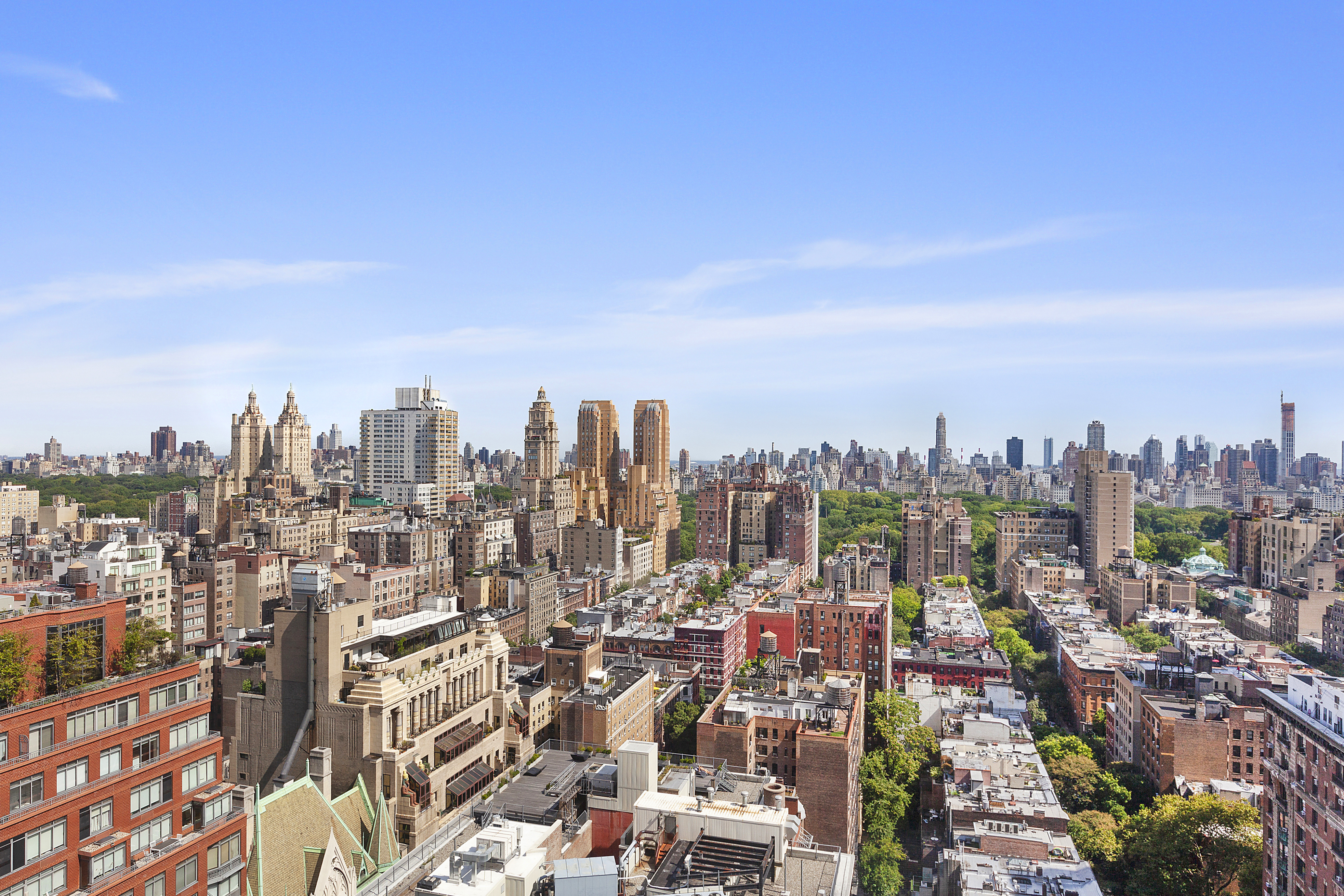 2025 Broadway, Unit 29G Manhattan, NY 10023 - Photo 4 of 10 a view of a city