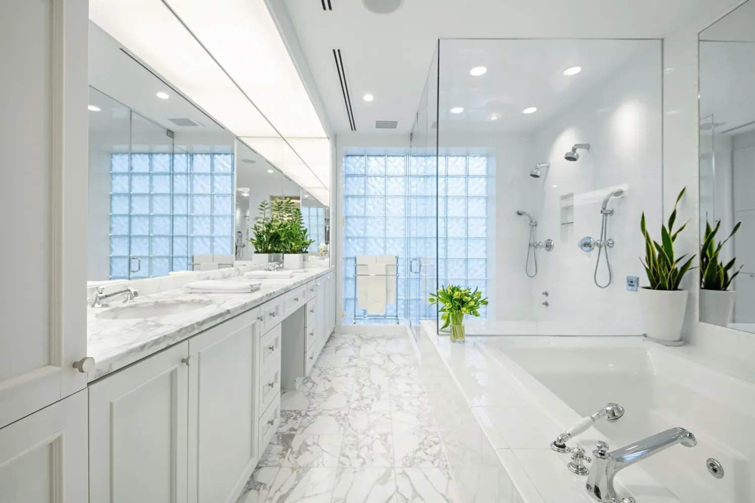 $22,000,000 | 67 East 82nd Street | Upper East Side