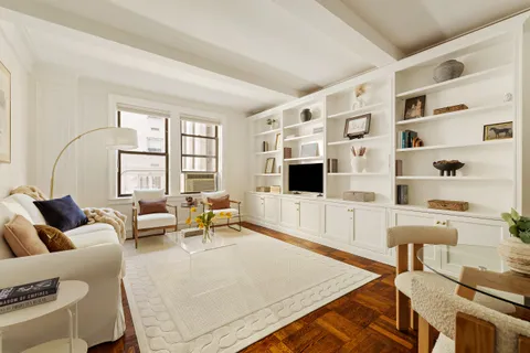 $1,050,000 | 119 East 84th Street, Unit 4C | Upper East Side