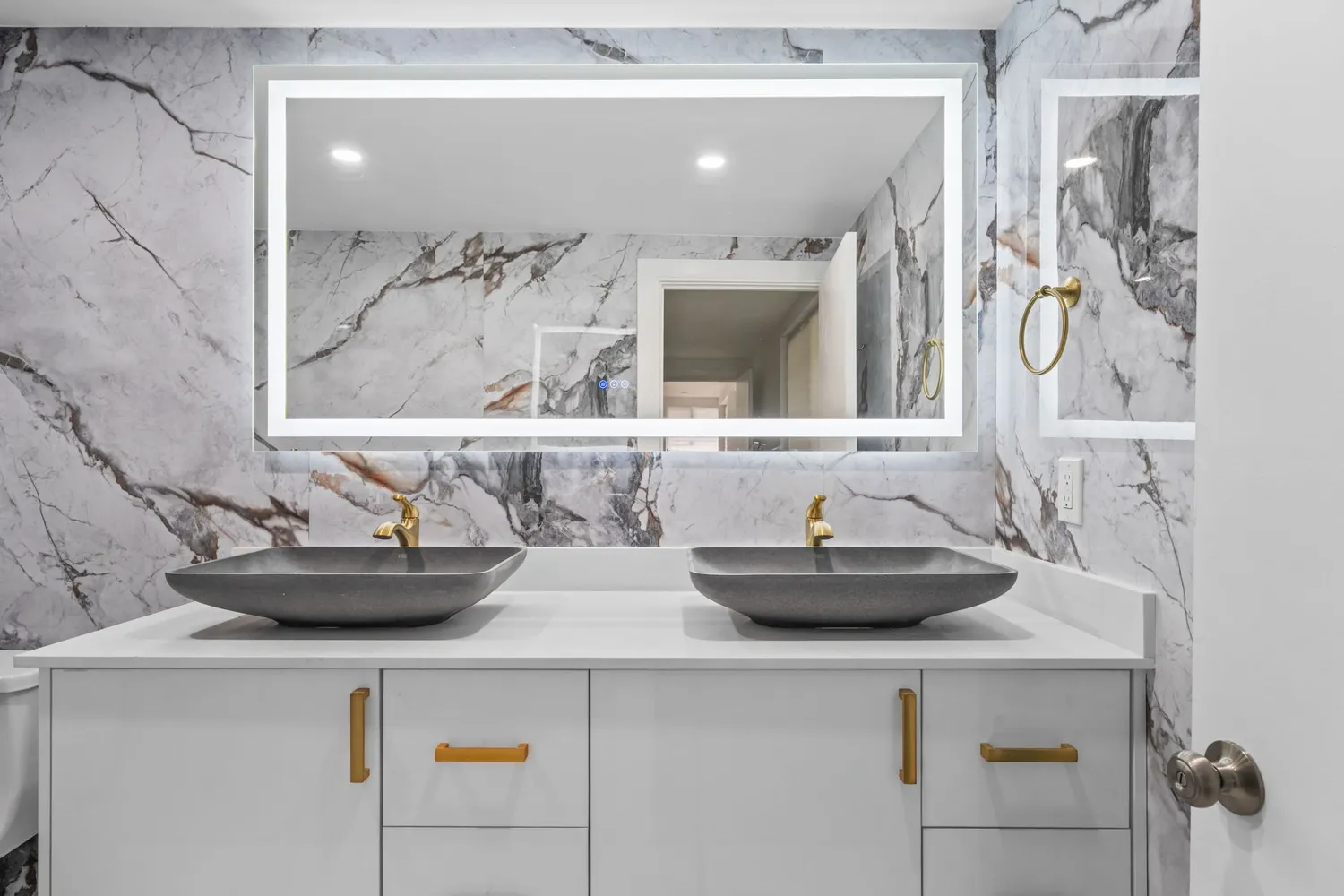 $599,900 | 823 Southwest 27th Street, Fort Lauderdale, FL 33315