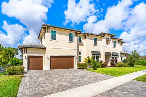 $1,475,000 | 12035 North Baypoint Circle, Parkland, FL 33076