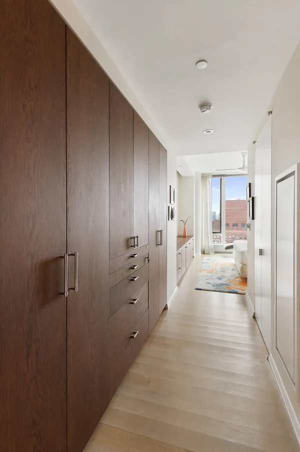 $6,695,000 | 50 West Street, Unit 37C | Financial District