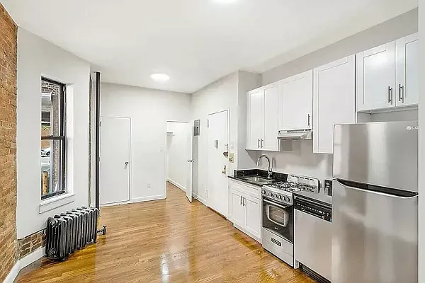 $3,550 | 144 West 109th Street, Unit 5W | Upper West Side