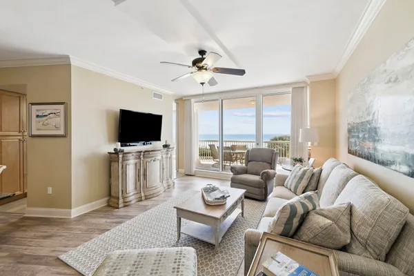$1,600,000 | 15400 Emerald Coast Parkway, Unit 304, Destin, FL 32541