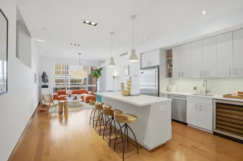 $2,600,000 | 135 West 4th Street, Unit 2W | Greenwich Village