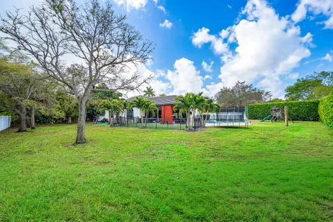 $920,000 | 4447 Northwest 82nd Avenue, Coral Springs, FL 33065