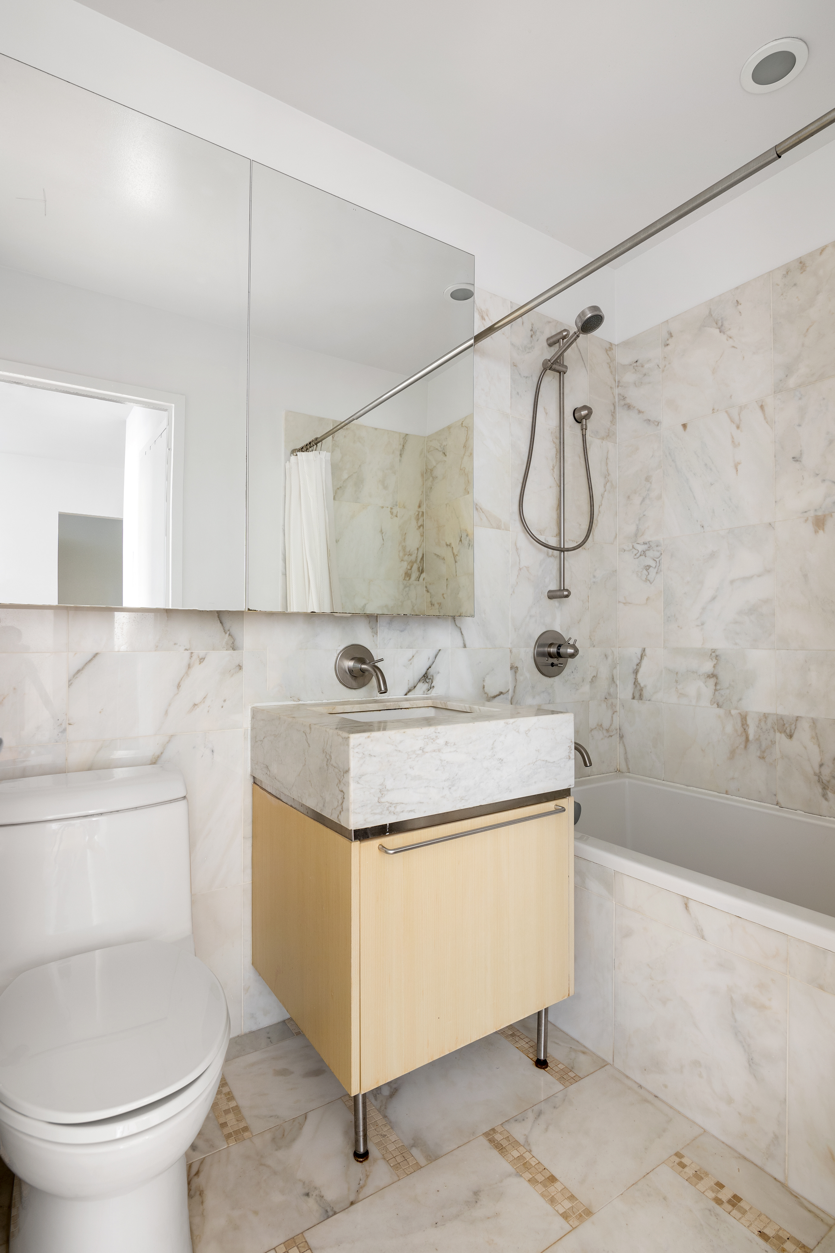200 Chambers Street, Unit 2N Manhattan, NY 10007 - Photo 5 of 15