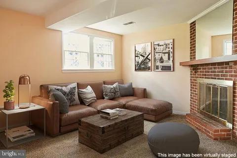 $3,800 | 5719 6th Street North, Arlington, VA 22205