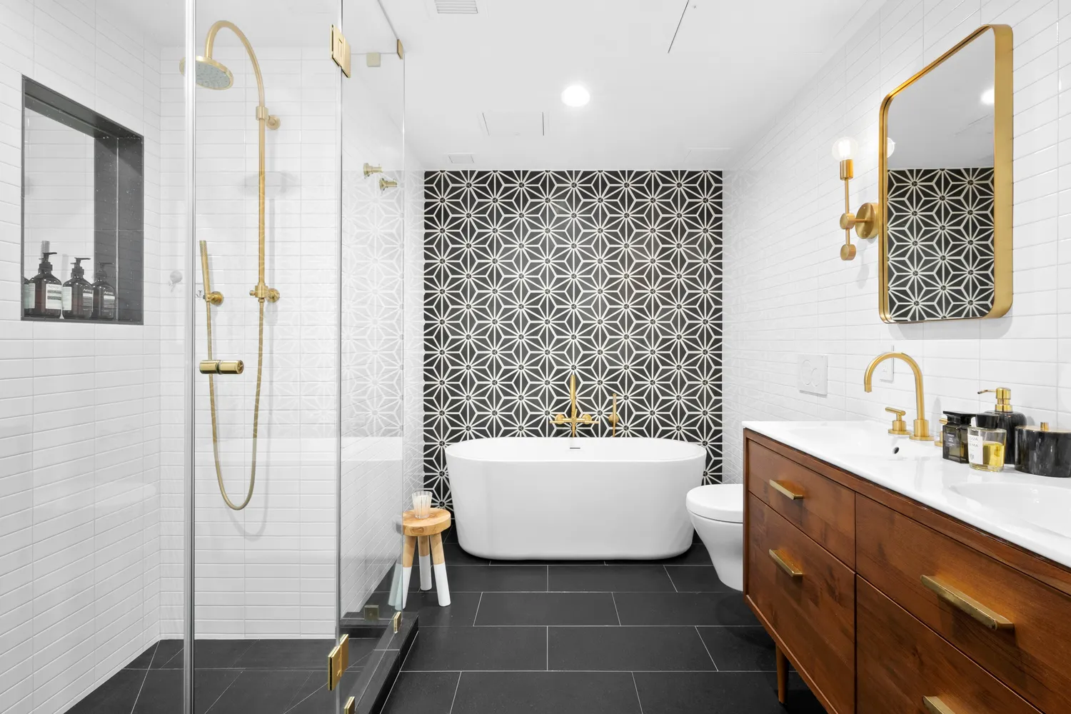 $2,775,000 | 116 West 22nd Street, Unit 5 | Chelsea