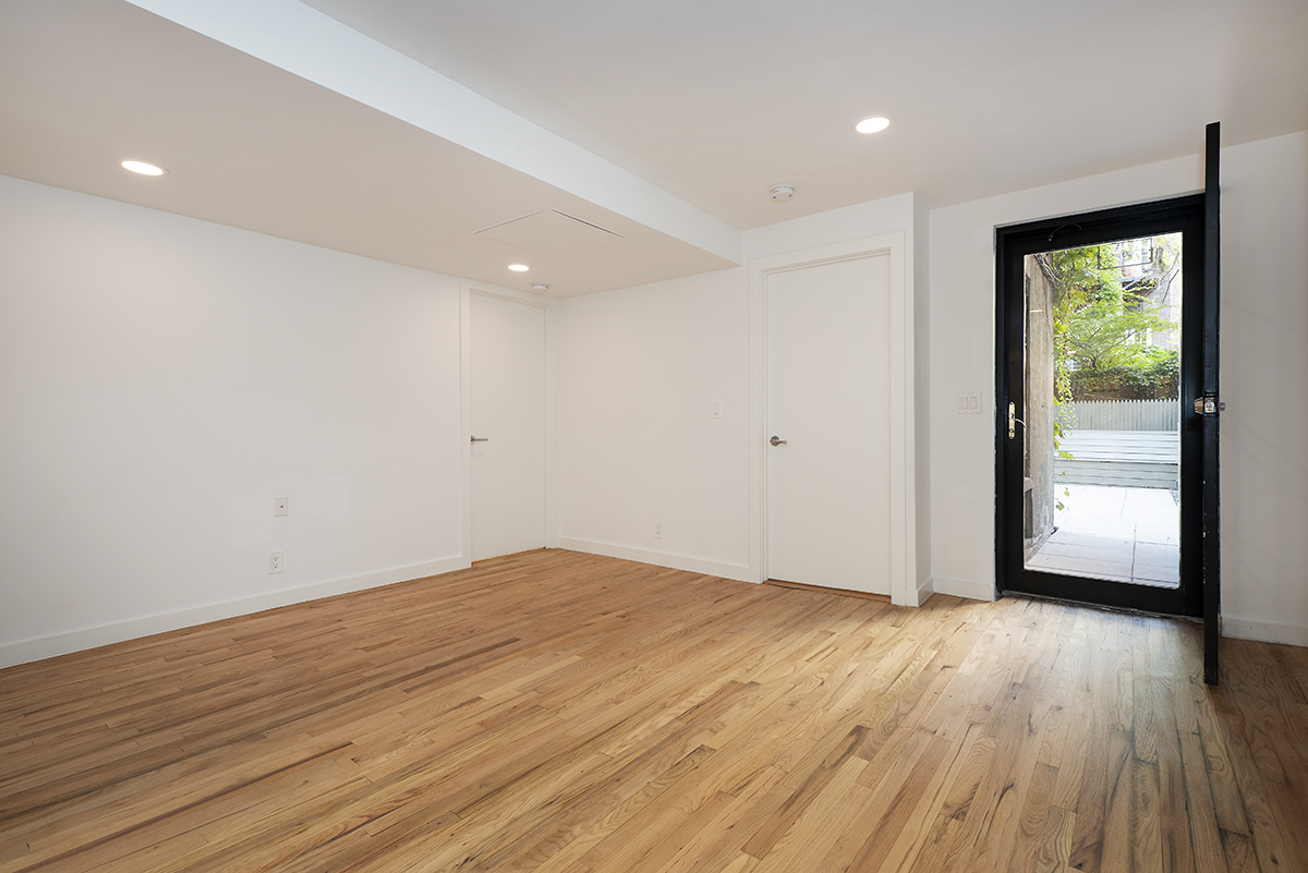 337 East 77th Street, Unit BSMTA Manhattan, NY 10075 - Photo 3 of 9
