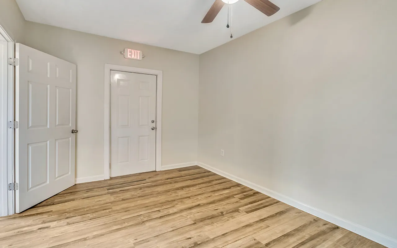 $4,268 | 406 Highway 80, Unit A, Bloomingdale, GA 31302