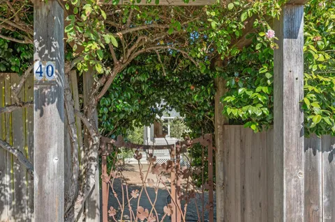 $3,680,000 | 40 Laurel Avenue, Stinson Beach, CA 94970