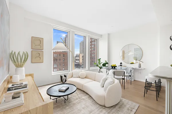 $8,995 | 249 East 62nd Street, Unit 10B | Lenox Hill