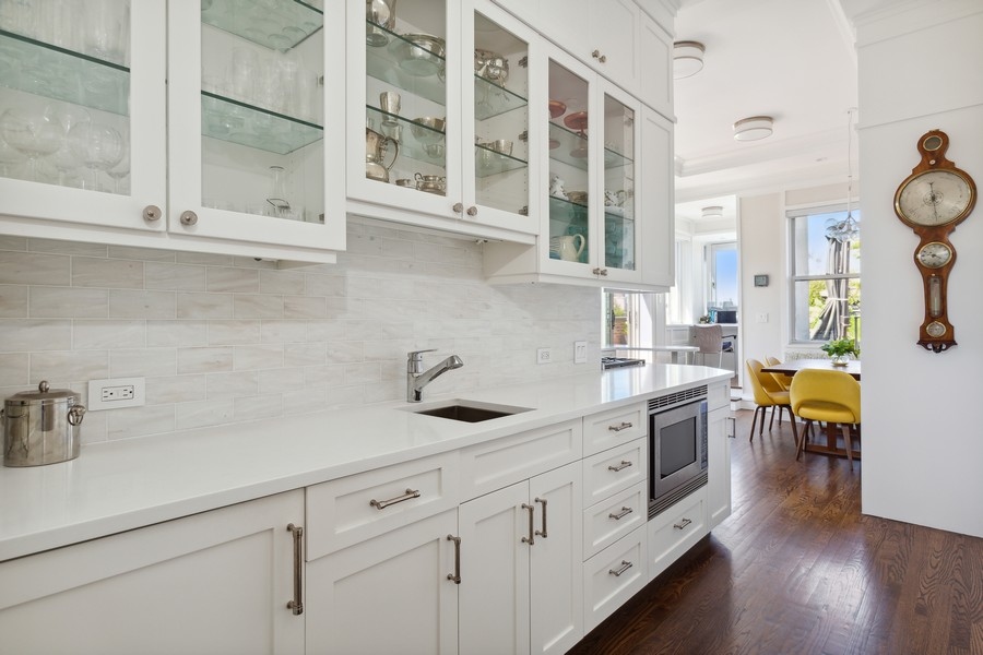 8 East 96th Street, Unit PHA Manhattan, NY 10128 - Photo 6 of 16