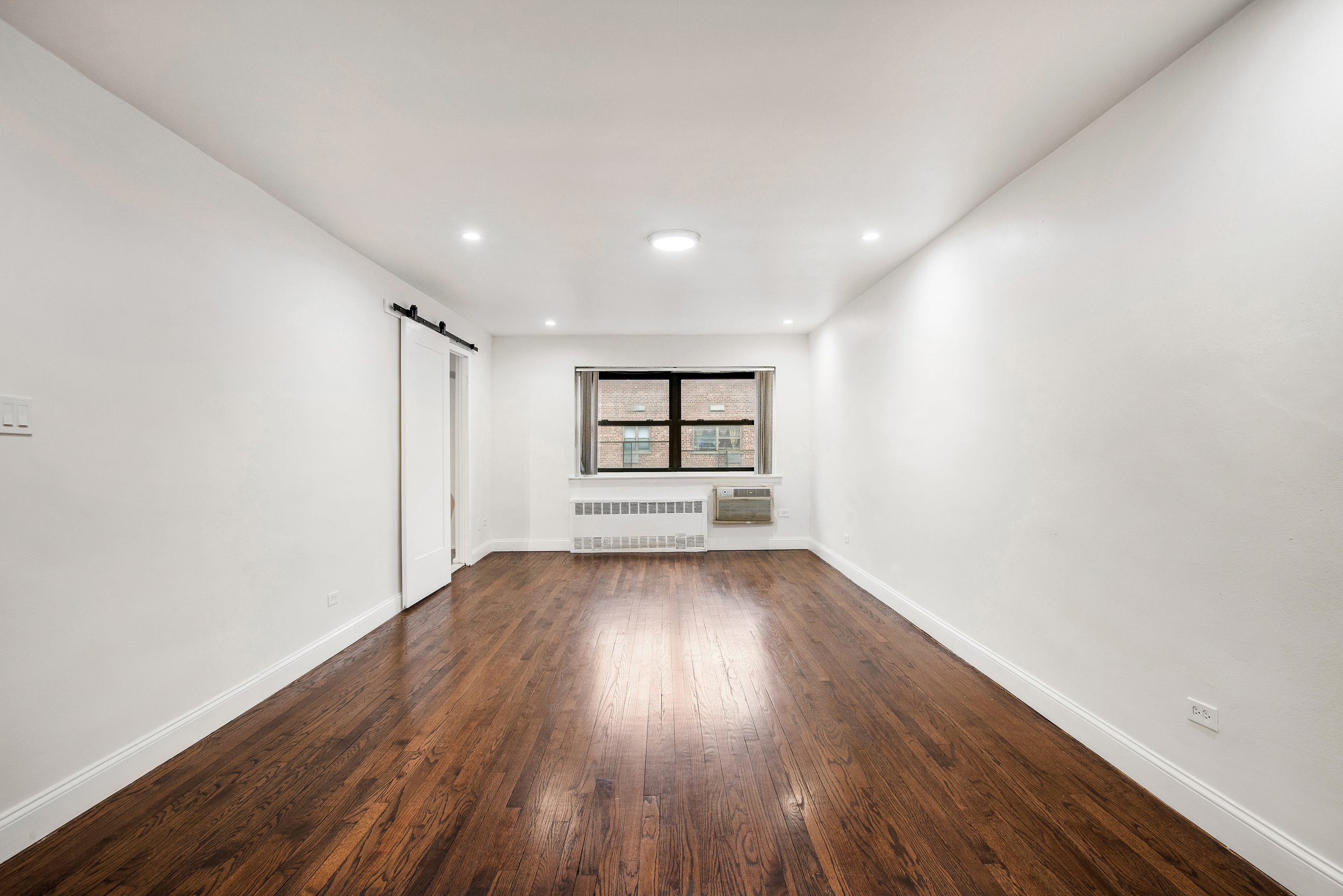 57-10 Junction Boulevard, Unit 6J Queens, NY 11373 - Photo 1 of 10 Gallery Image 1