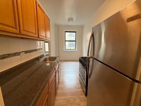 $2,295 | 145 Lincoln Road, Unit 4N | Prospect Lefferts Gardens