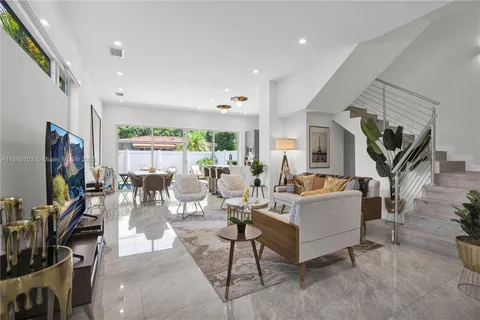 $1,450,000 | 3331 Southwest 29th Terrace, Unit 1, Miami, FL 33133