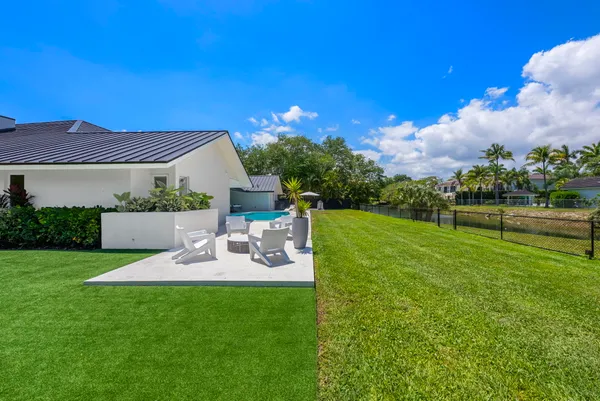 $2,925,000 | 9201 Southwest 102nd Street, Miami, FL 33176