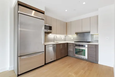 $549,000 | 2300 Frederick Douglass Boulevard, Unit 8D | Harlem