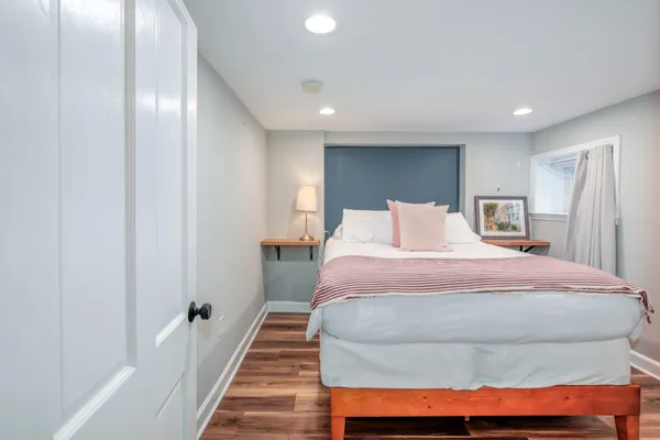 $1,300,000 | 935 15th Street Southeast, Washington, DC 20003