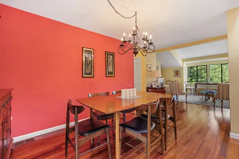 $879,000 | 8 Elf Owl Court, Novato, CA 94949