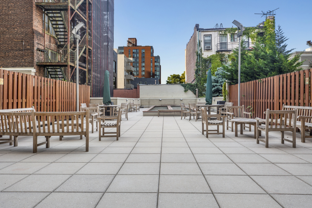 5-09 48th Avenue, Unit 4Q Queens, NY 11101 - Photo 8 of 11