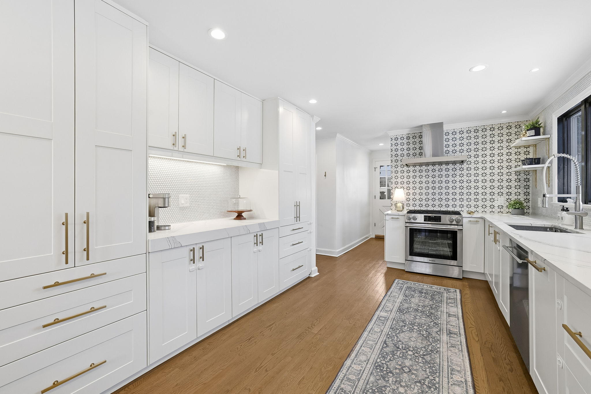 56 Eton Road Bronxville, NY 10708 - Photo 20 of 39