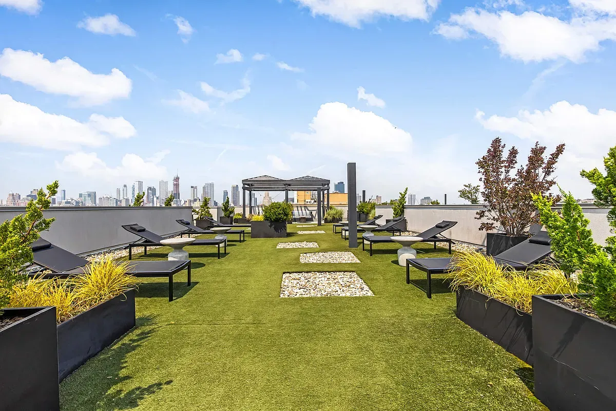 $5,693 | 267 6th Street, Unit 10D | Park Slope