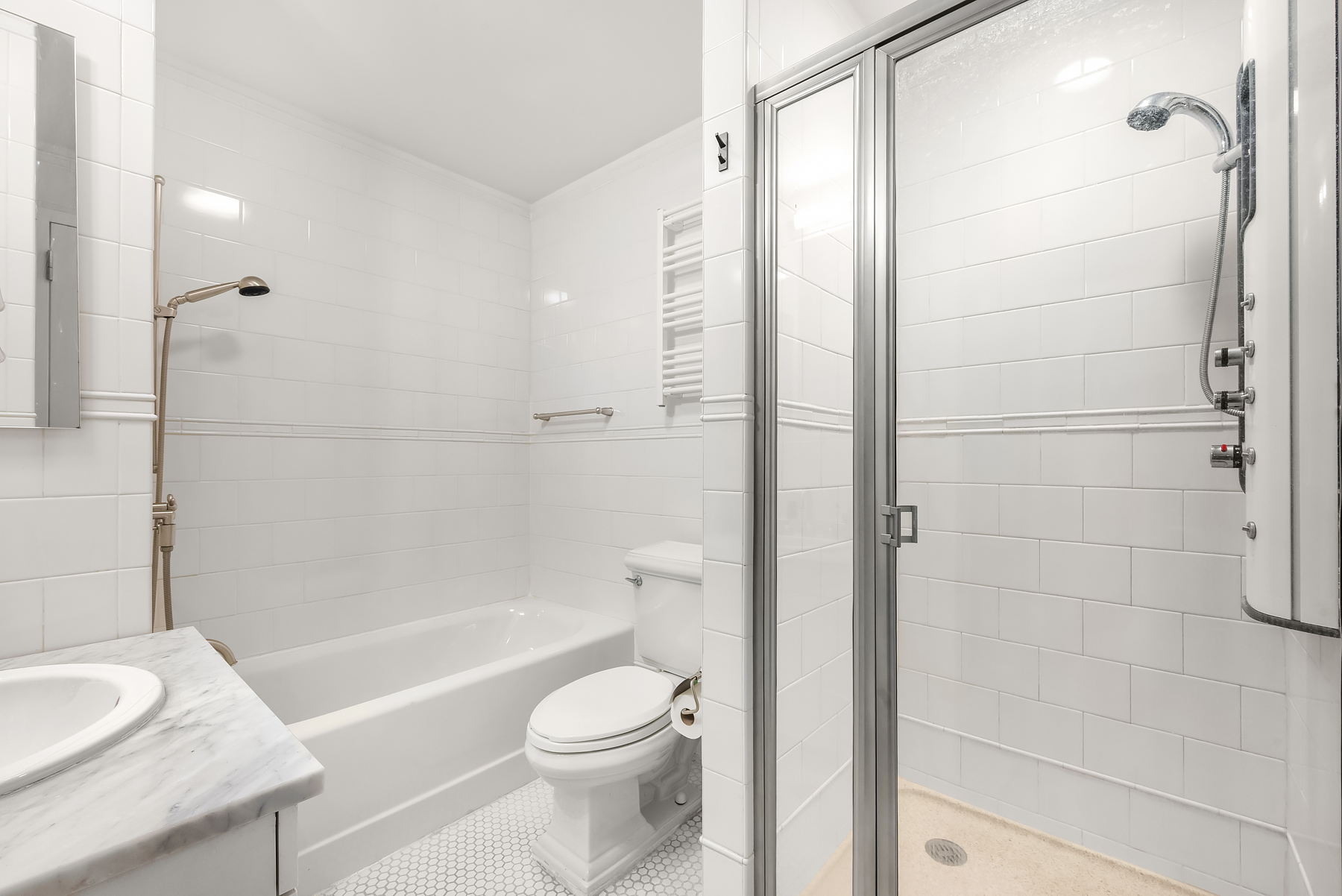 425 5th Avenue, Unit 28A Manhattan, NY 10016 - Photo 6 of 7