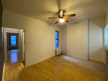 $3,500 | 350 West 56th Street, Unit 3C | Hell's Kitchen