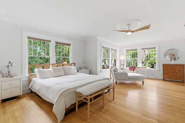 $1,549,000 | 816 16th Avenue Northeast, St. Petersburg, FL 33704