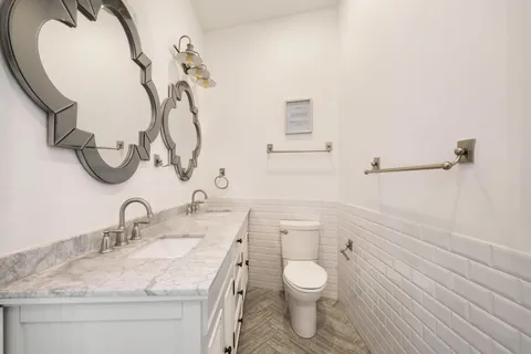 $3,200,000 | 4206 Alhambra Circle, Miami, FL 33146