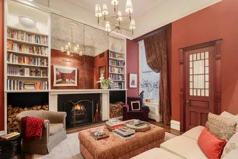 $6,499,000 | 205 West 57th Street, Unit 4B | Midtown Central