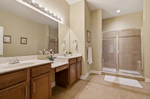 a view of walk in closet