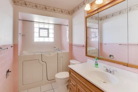 $499,900 | 8618 West Leland Avenue, Chicago, IL 60656