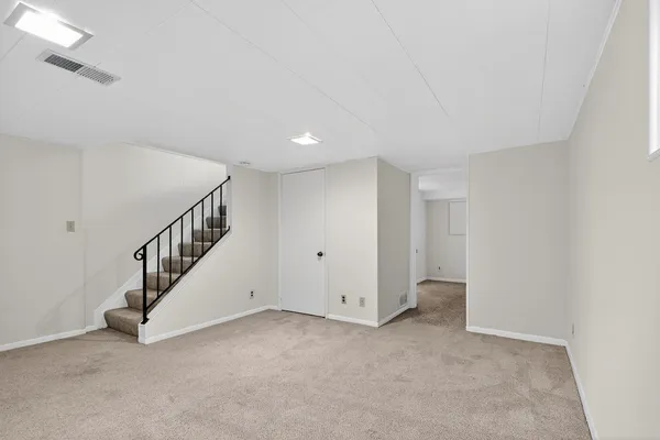 $590,000 | South Stafford Street, Arlington, VA 22206