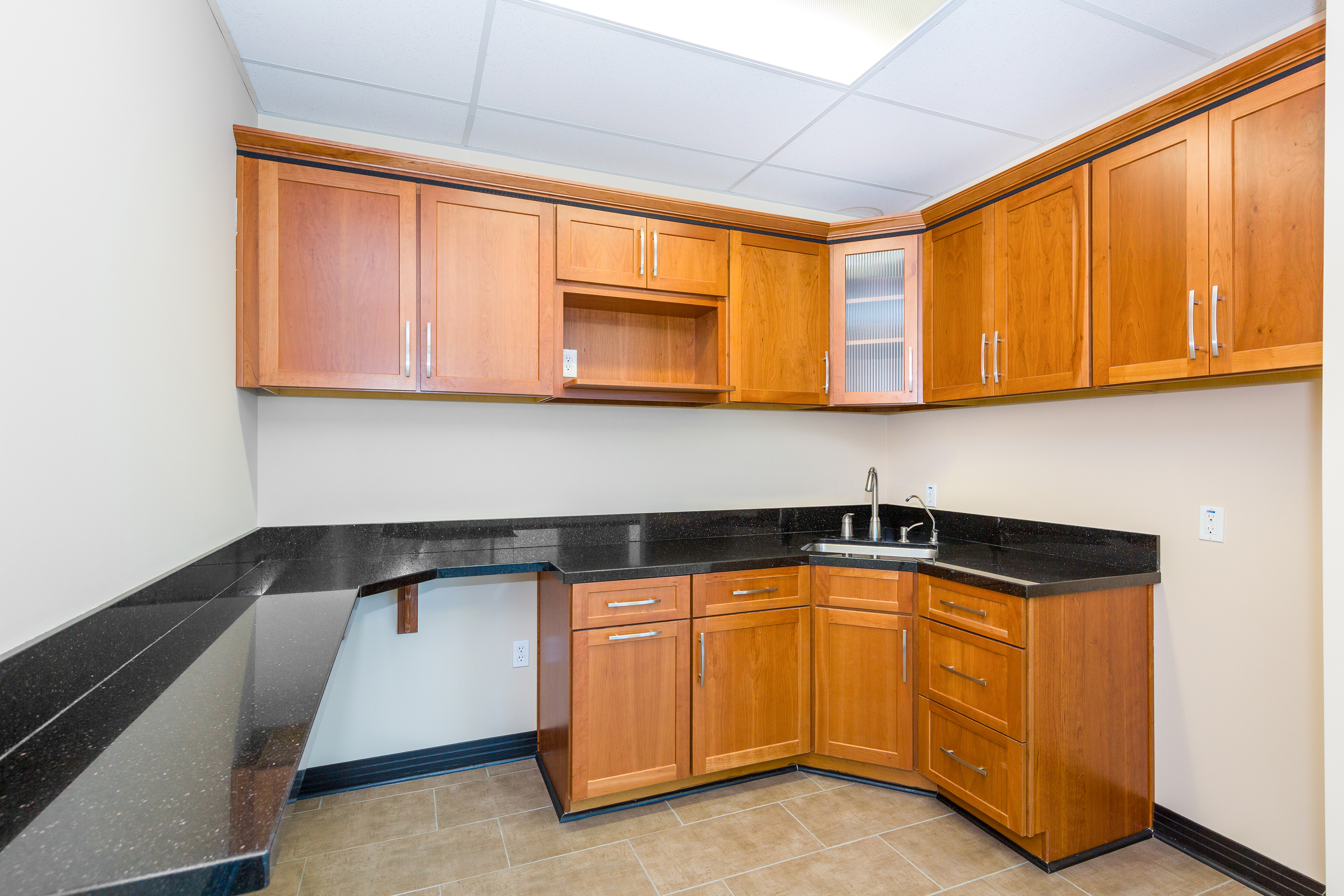 28462 Constellation Road Valencia, CA 91355 - Photo 14 of 15